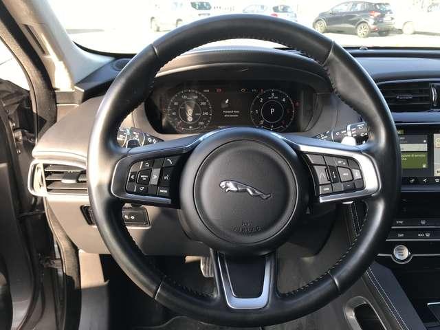 Jaguar F-Pace 2.0 d 240 CV prestige AWD