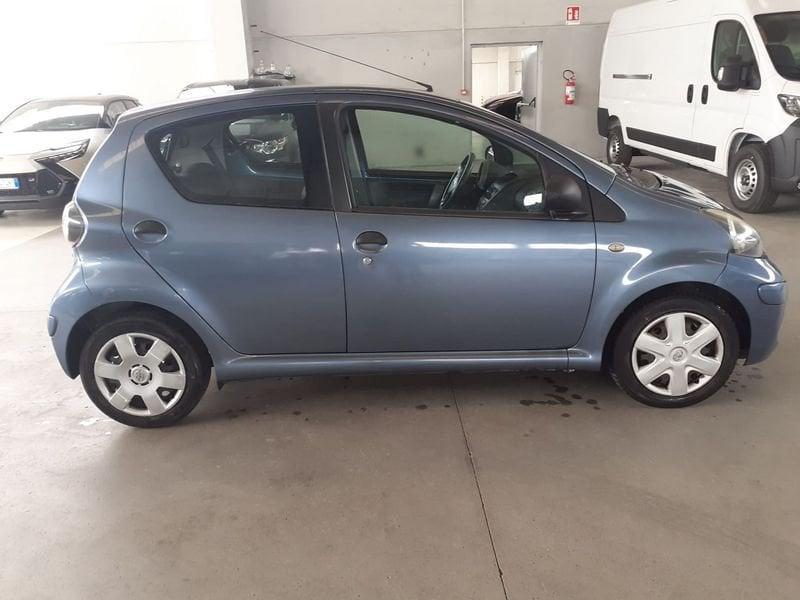 Toyota Aygo Aygo 1.0 12V VVT-i 5 porte Now