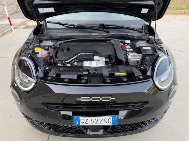 FIAT 600 HYBRID 145CV DCT MHEV+NAVI+RCAM+2PDC+LED