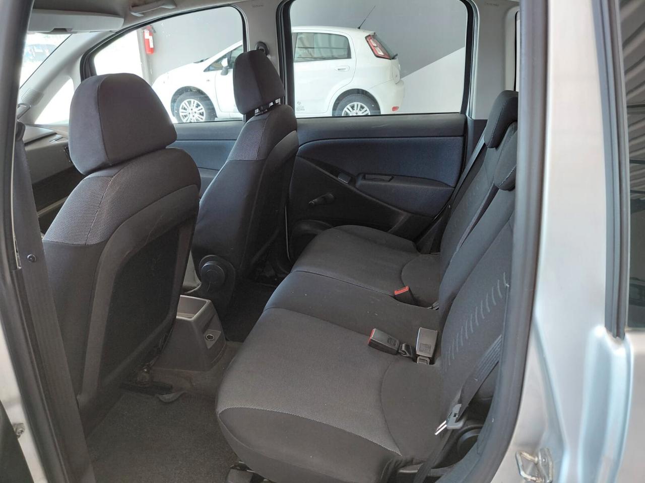 Fiat Idea 1.4 16V Emotion GPL KM 218.540