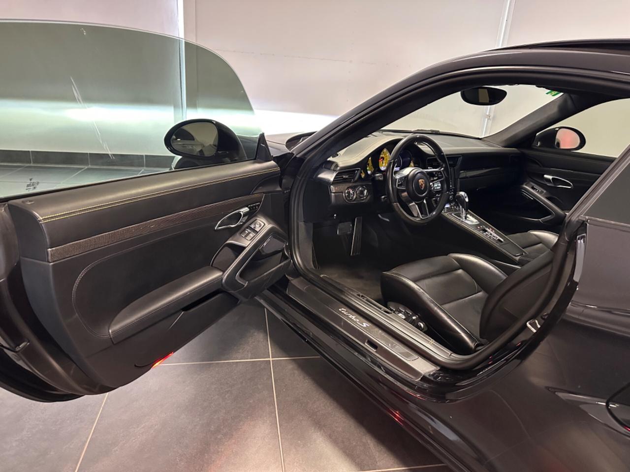 PORSCHE 911 3.8 TURBO S 560CV COUPE'