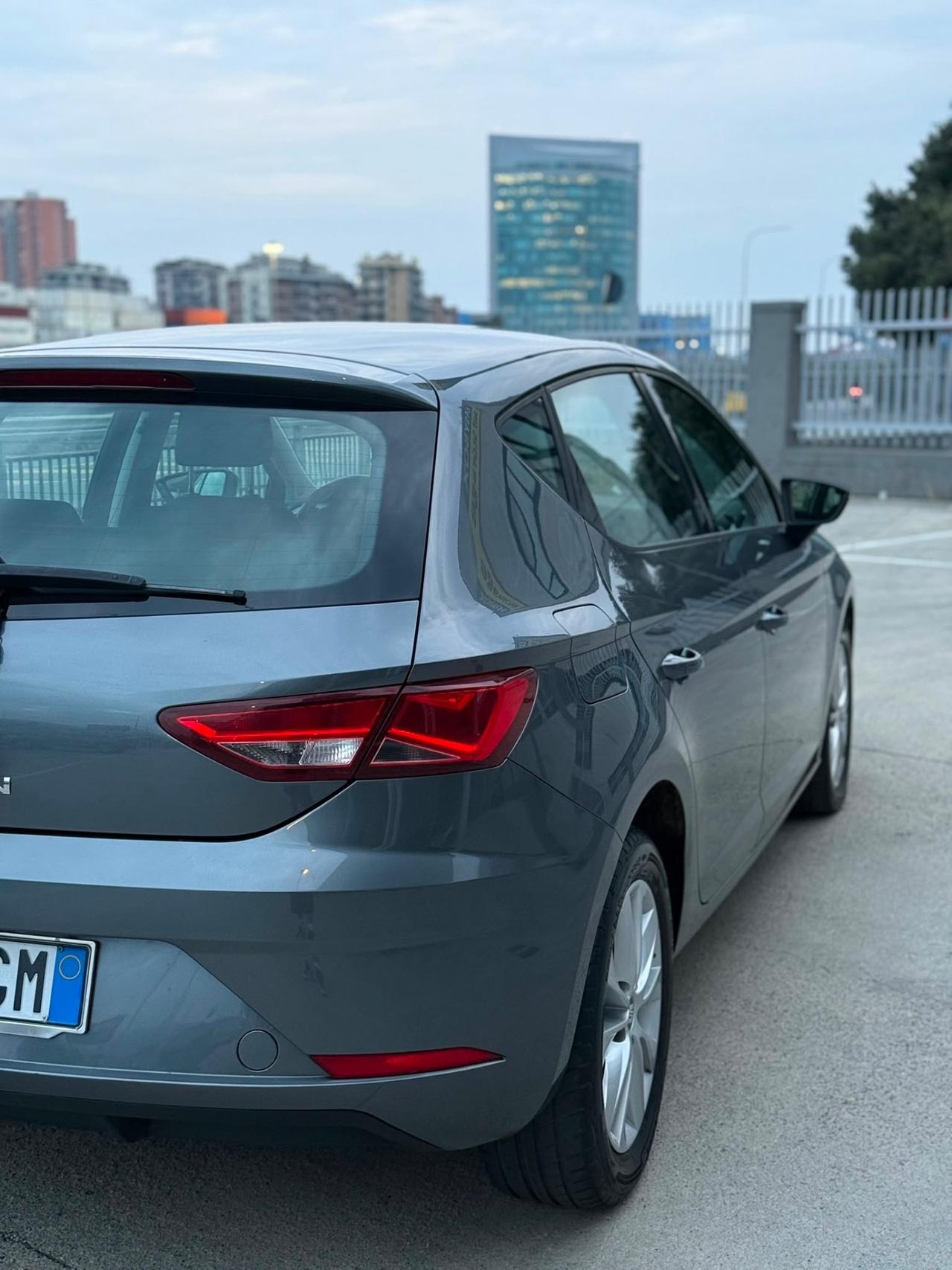 SEAT LEON 1.6 TDI 5 PORTE PRONTA CONSEGNA