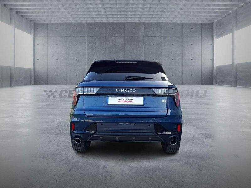 Lynk & Co 01 01 1.5 td phev