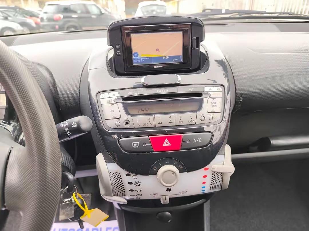 Toyota Aygo 1.0 BENZINA NAVIGATORE