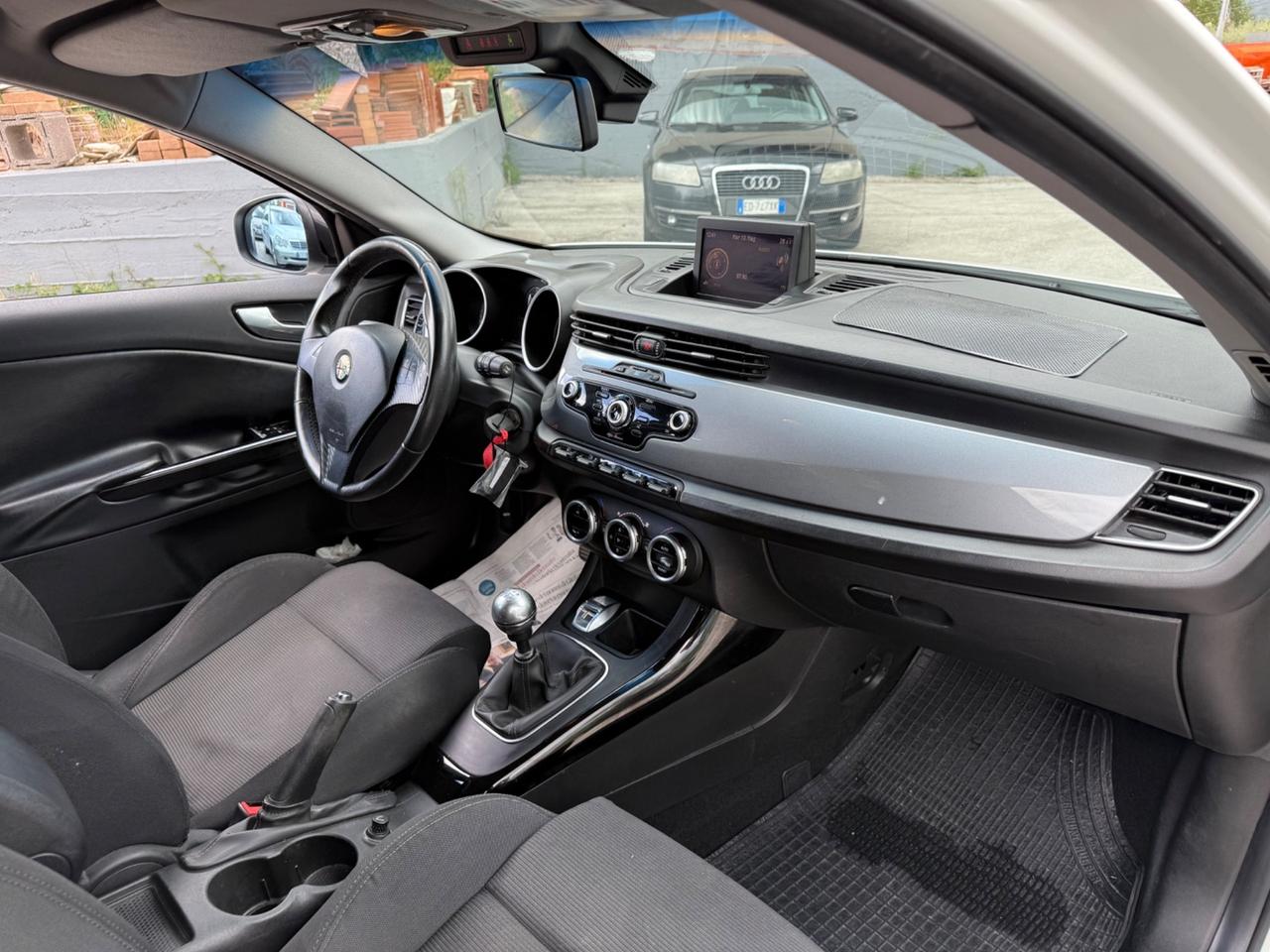 Alfa Romeo Giulietta 1.6 JTDm-2 105 CV Distinctive