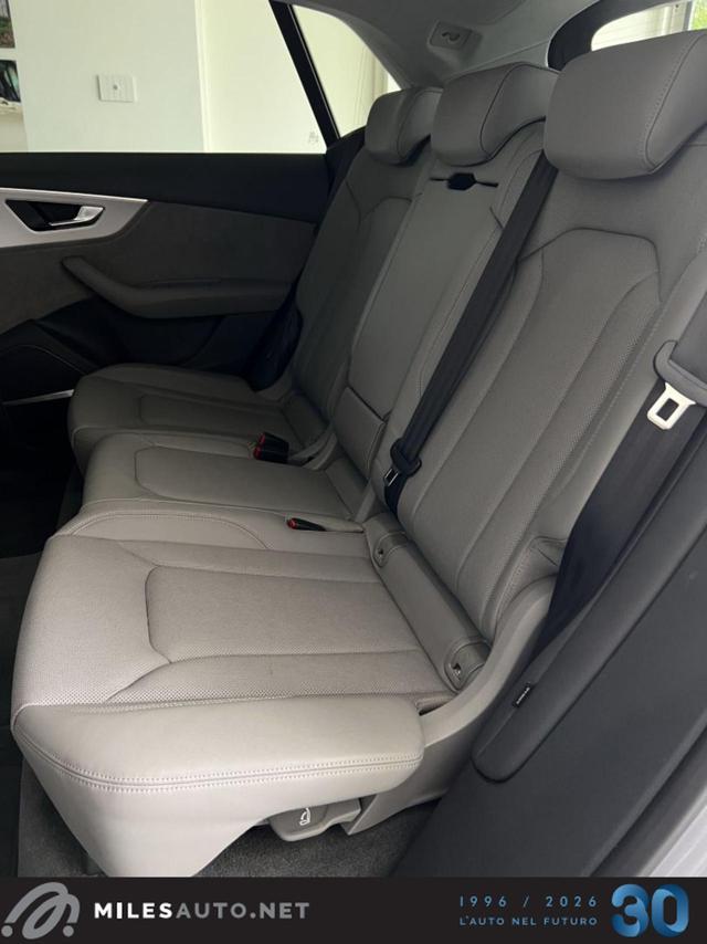 AUDI Q8 55 TFSI e tiptronic Sport 7 ANNI GARANZIA