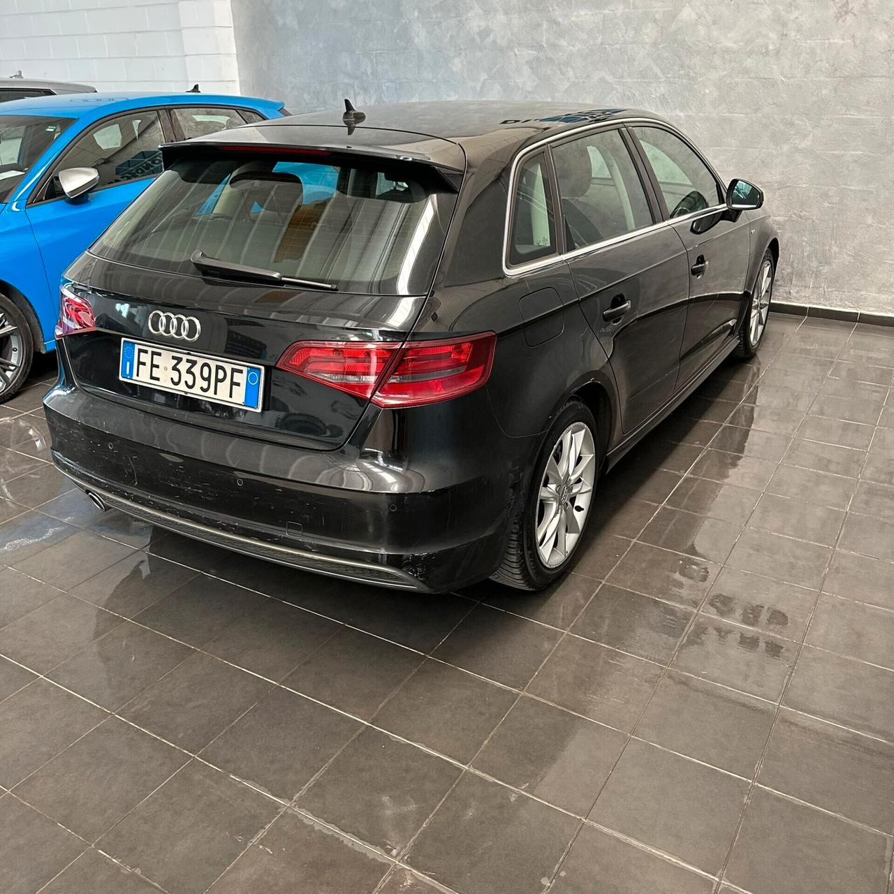 Audi A3 1.6 TDI clean diesel Ambiente S-LINE
