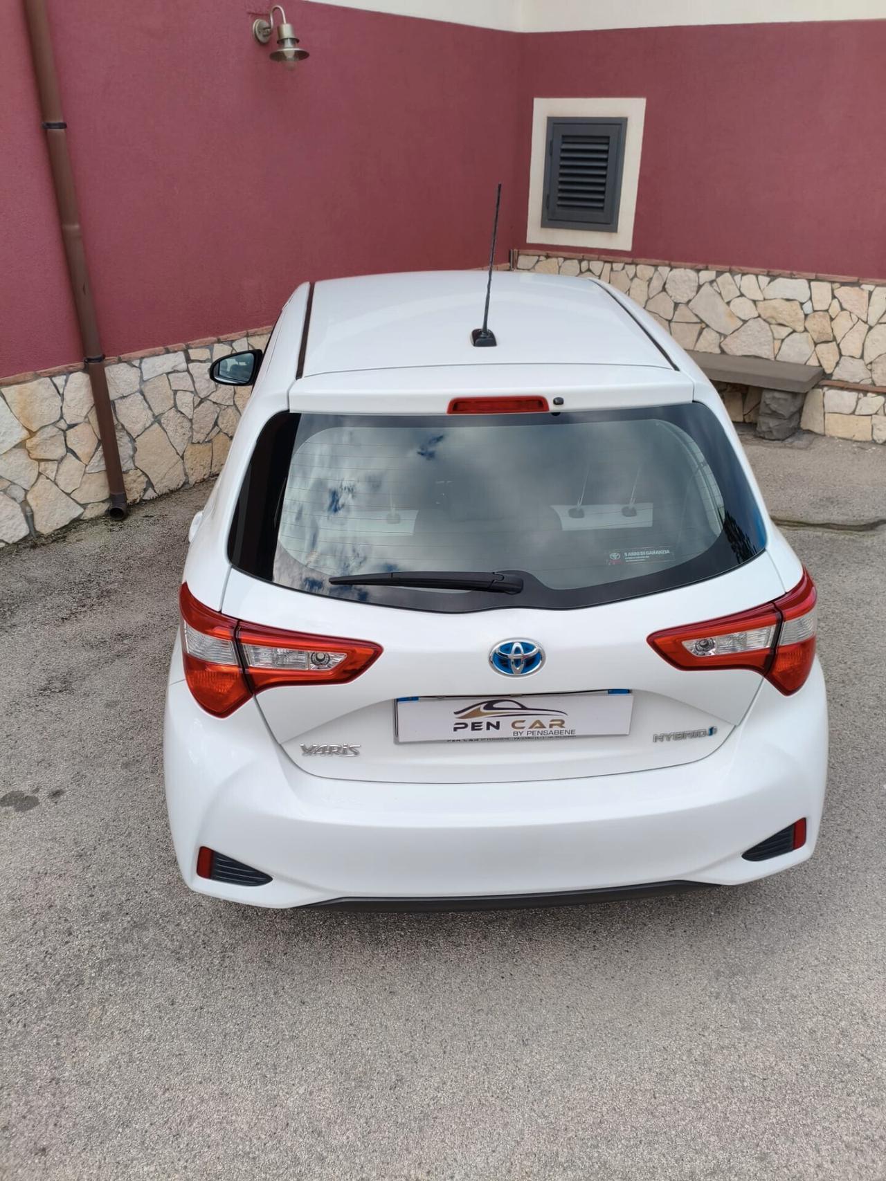 Toyota Yaris 1.5 Hybrid 5 porte Business