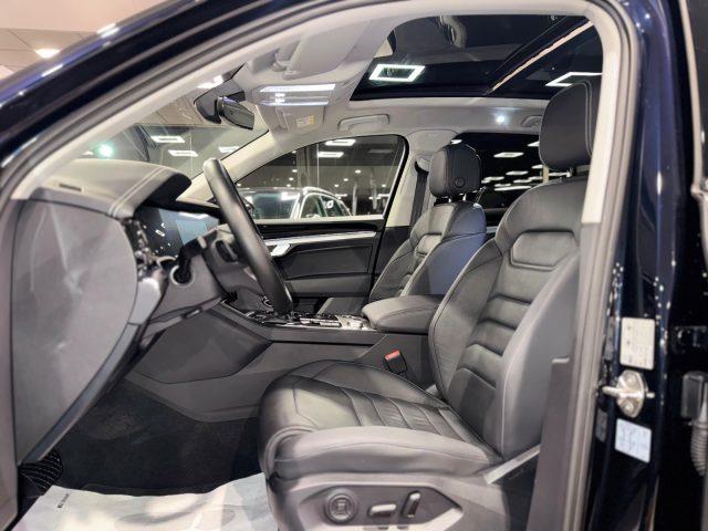 VOLKSWAGEN Touareg 3.0 V6 TDI 286 CV SCR ELEGANCE *UNIPROP*TETTO*