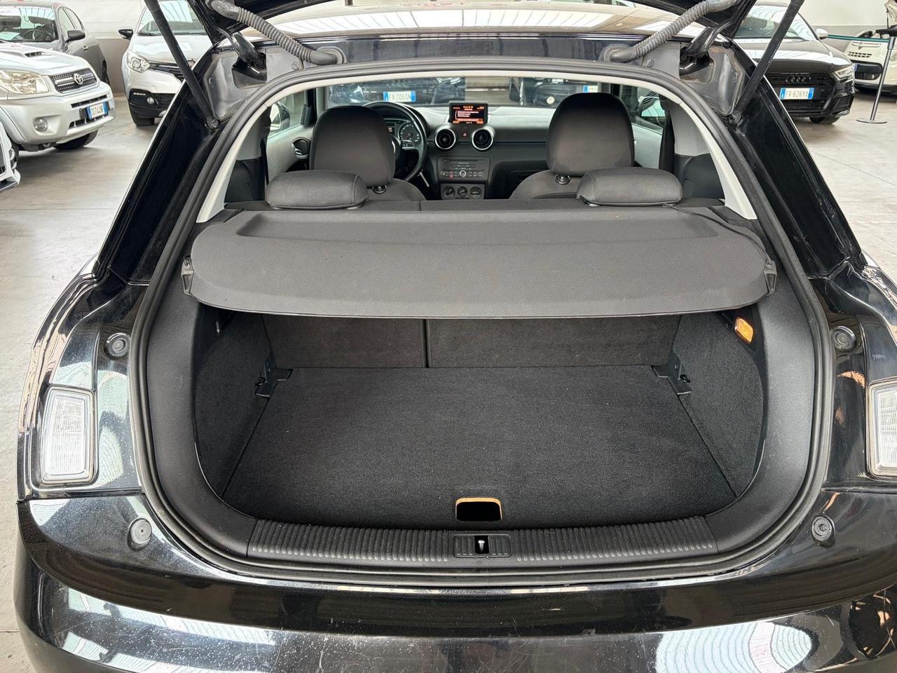 Audi A1 1.6 TDI S line edition plus