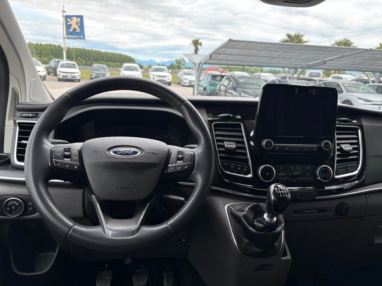 Ford Tourneo Custom 320 TITANIUM 2.0 EcoBlue PL 9 posti UNICO PR.