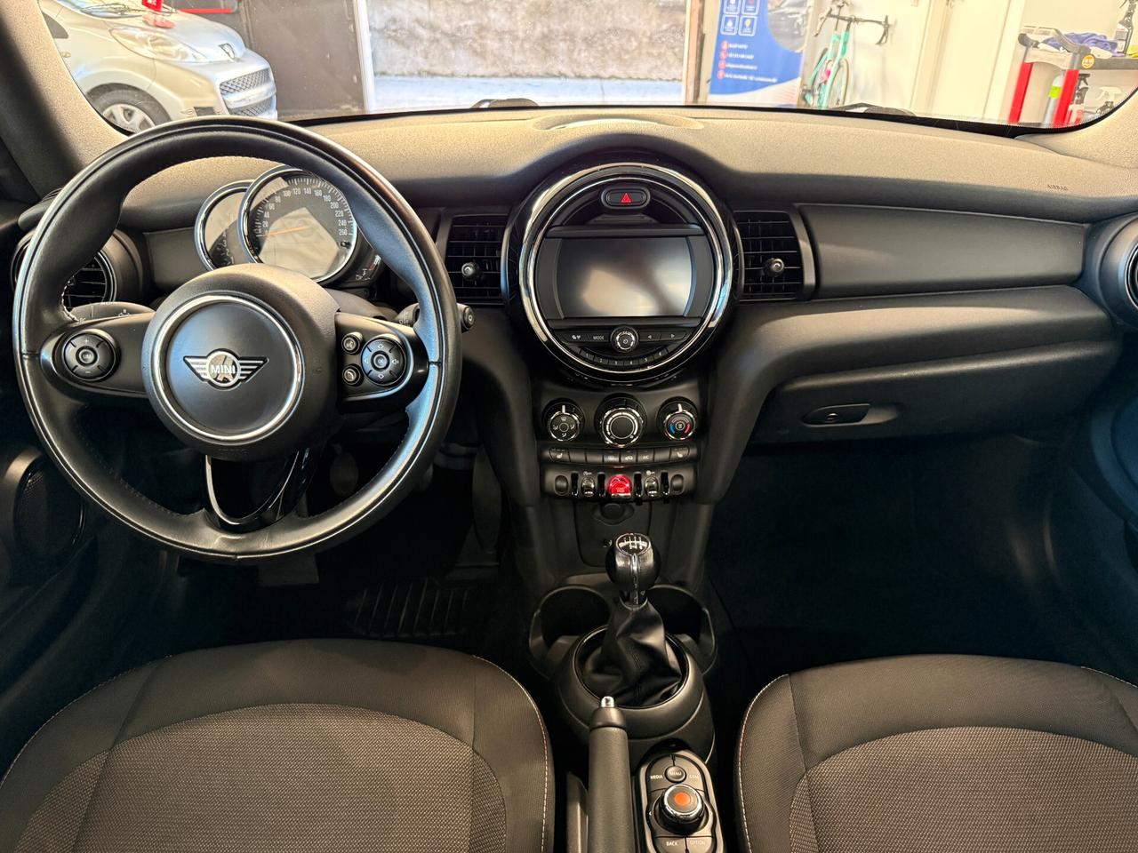 Mini One Cabrio 1.5 - SERVICE MINI