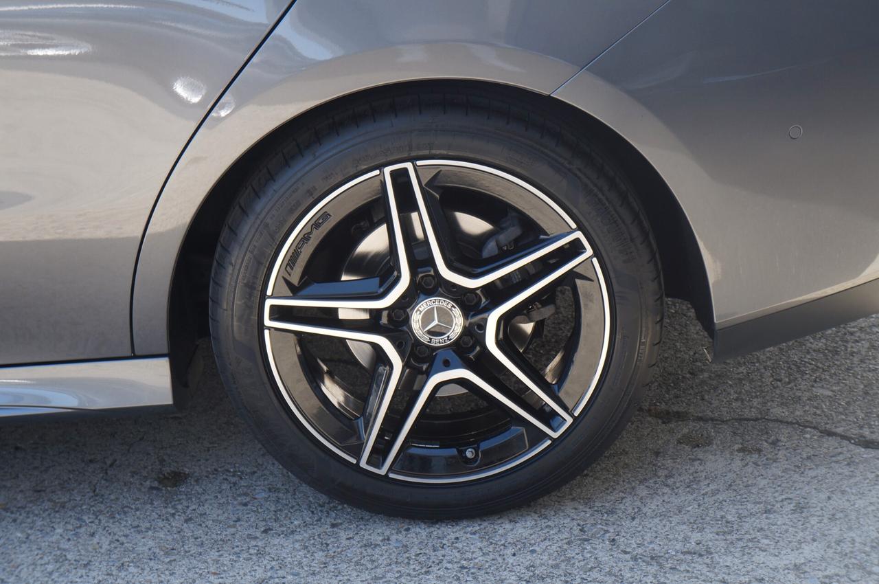 Mercedes-benz CLA 220 d Automatic Shooting Brake Premium 190CV NIGHT TETTO ACC