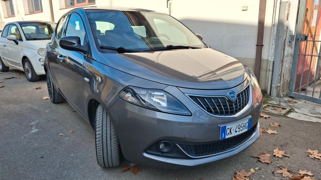Lancia Ypsilon 1.0 FireFly 5 porte S&S Hybrid Ecochic Gold