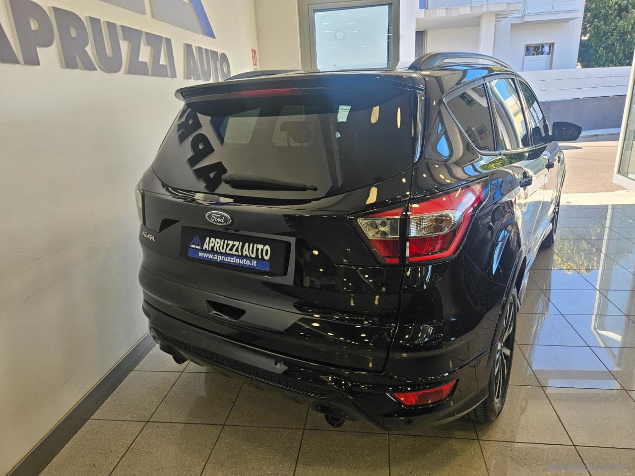 FORD Kuga 2.0 TDCI 120CV S&S 2WD Pow.ST-Line