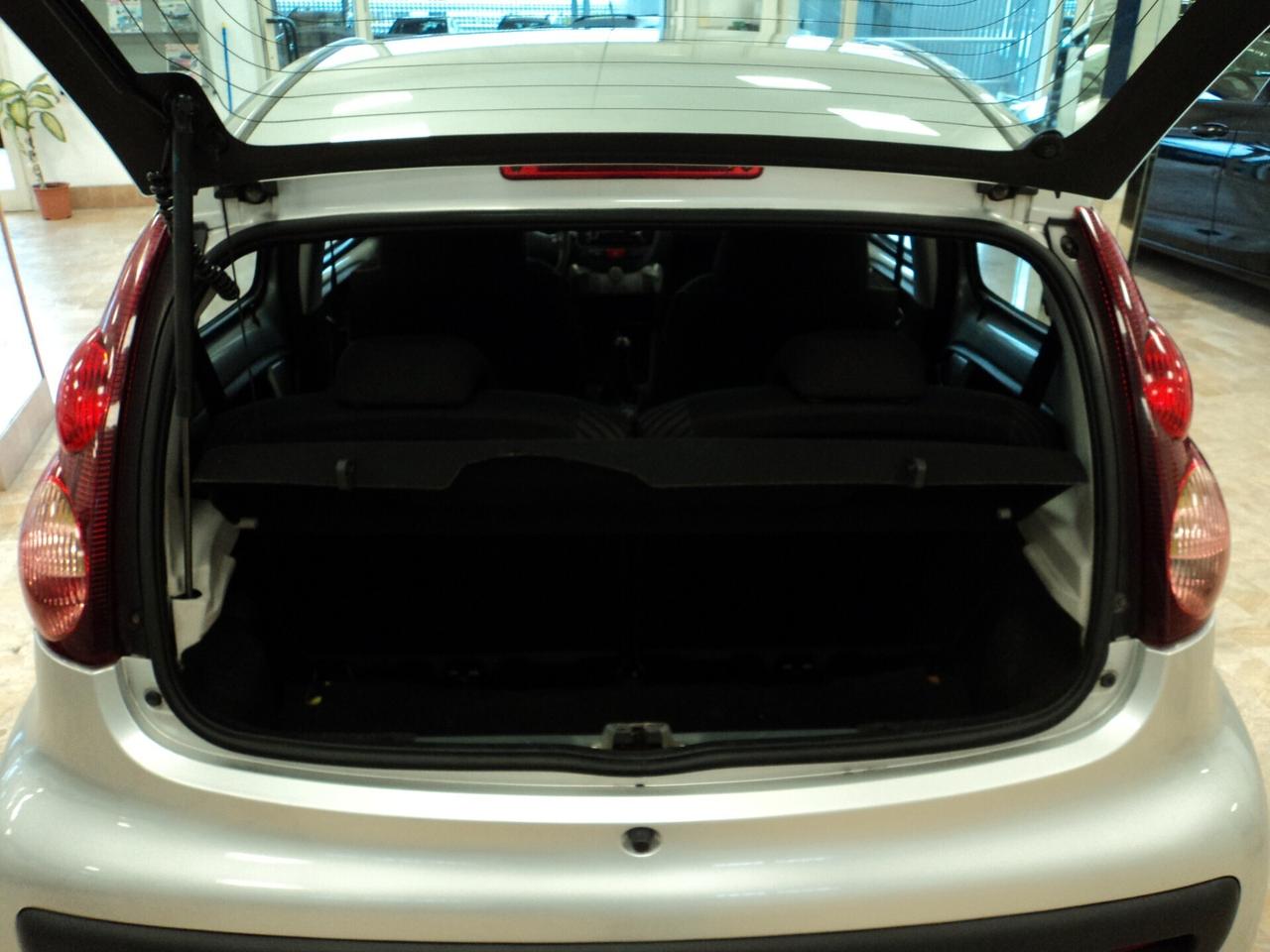 Peugeot 107 1.0 GPL