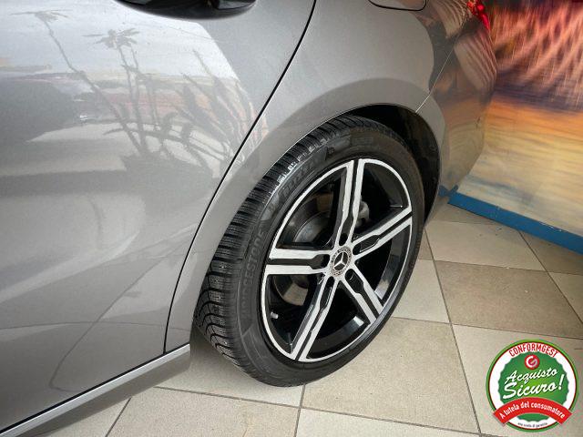 MERCEDES-BENZ CLA 180 d Aut. Shooting Brake *PACK LUCI*PELLE