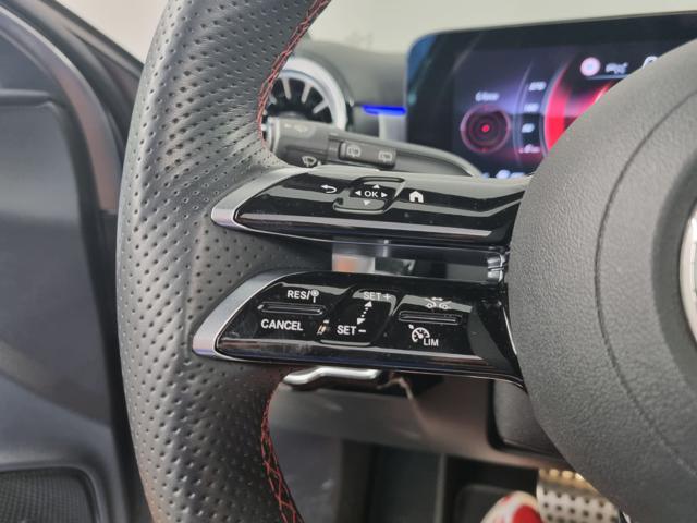 MERCEDES-BENZ A 180 Automatic AMG Line Premium Plus