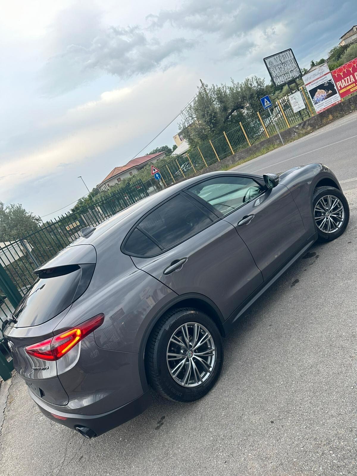 Alfa Romeo Stelvio 2.2 Turbodiesel 160 CV sport