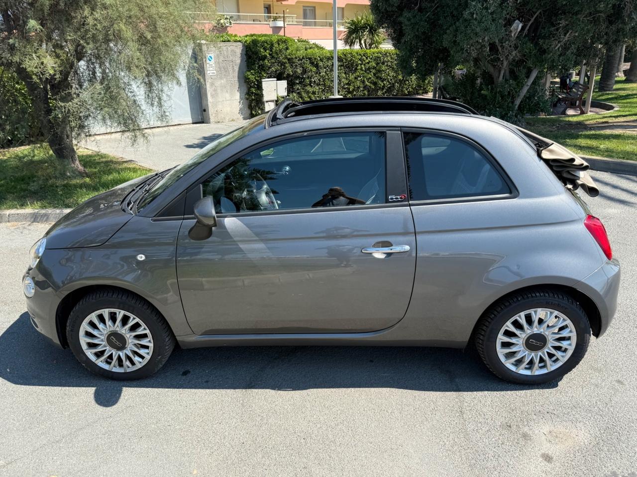Fiat 500 C 1.0 Hybrid Lounge