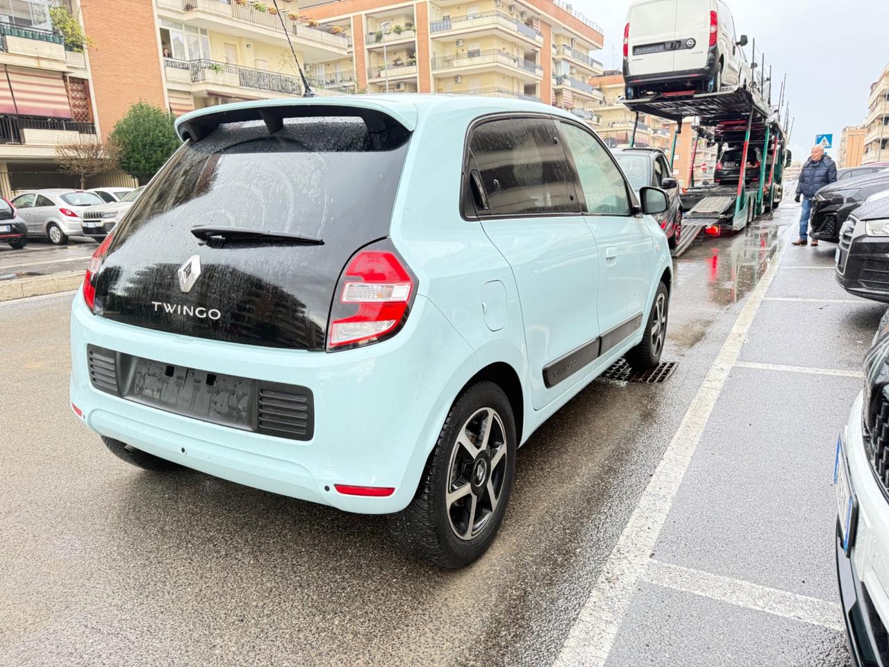 Renault Twingo LIMITEED C.AUTOMATICO PDC BLUETOOTH CERCHI 16 SOLO 25000 KM