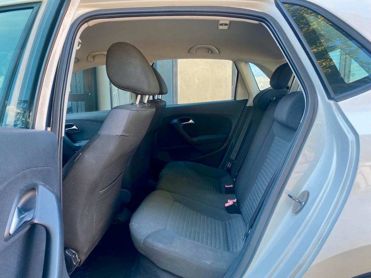 Volkswagen Polo 5p 1.2 tdi COMPLETAMENTE TAGLIANDATA -GARANZIA -NEO PATENTATI
