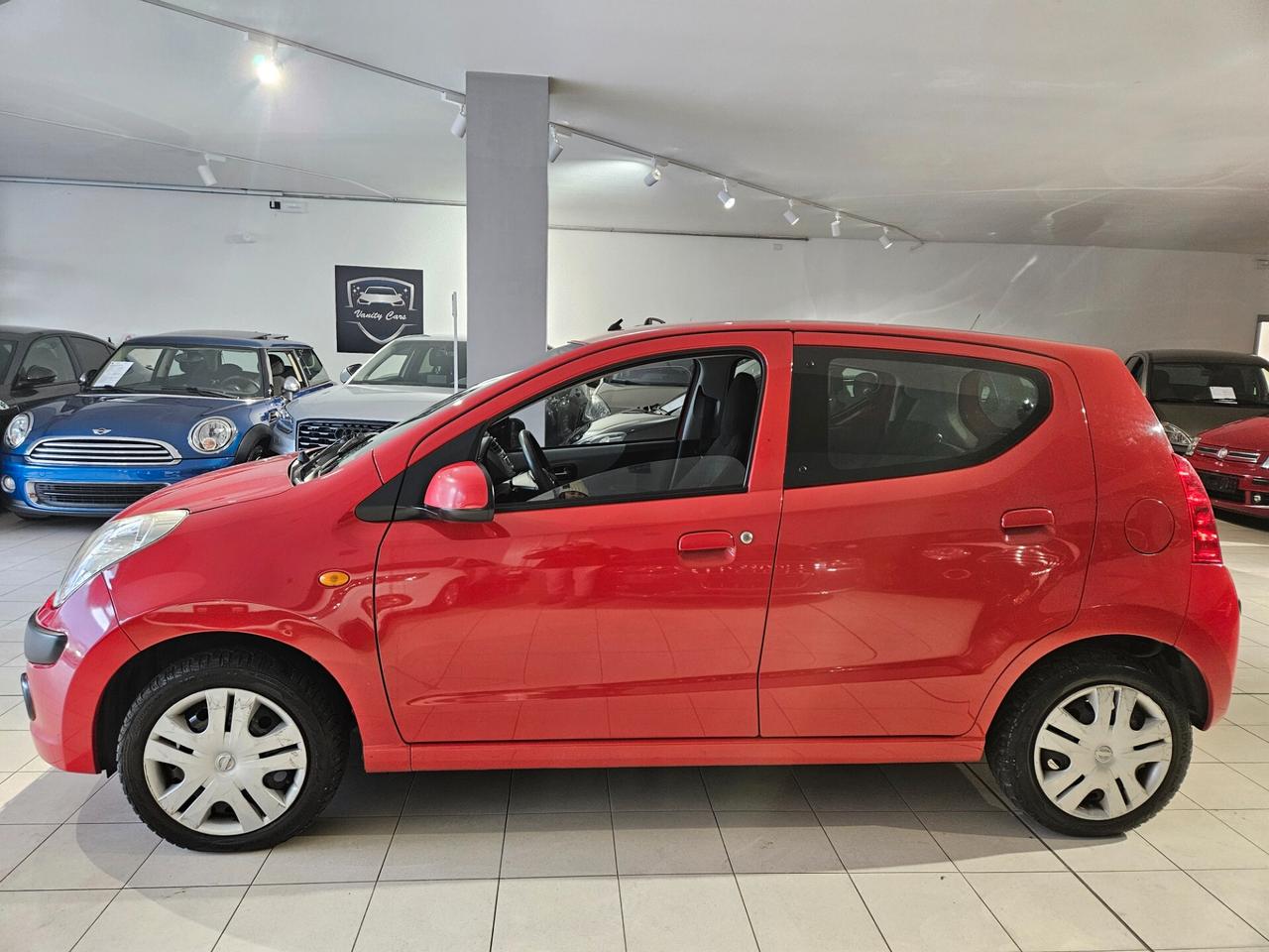 Nissan Pixo 1.0 5 porte Look IDONEA PER NEOPATENTATI