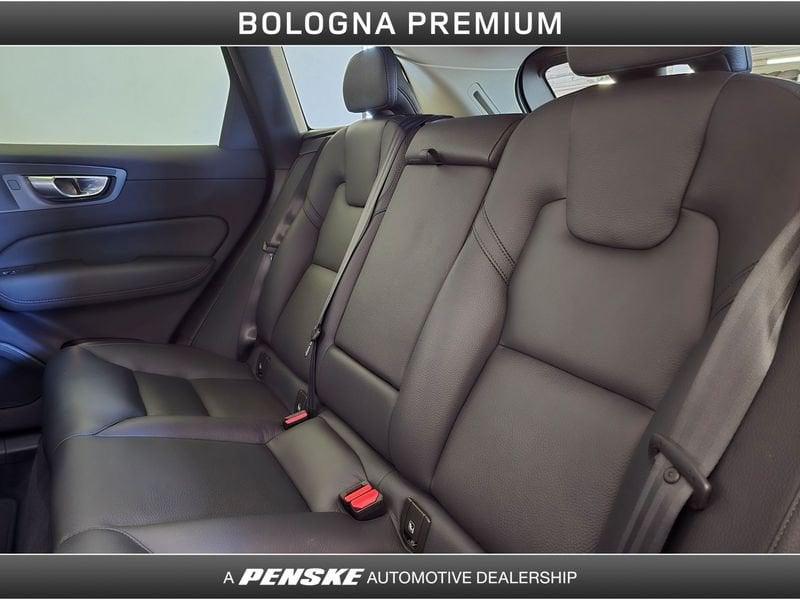 Volvo XC60 XC60 B4 automatico Plus Dark