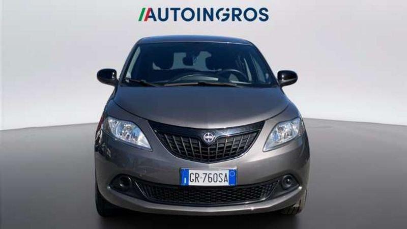 Lancia Ypsilon 1.0 FireFly Hybrid Silver