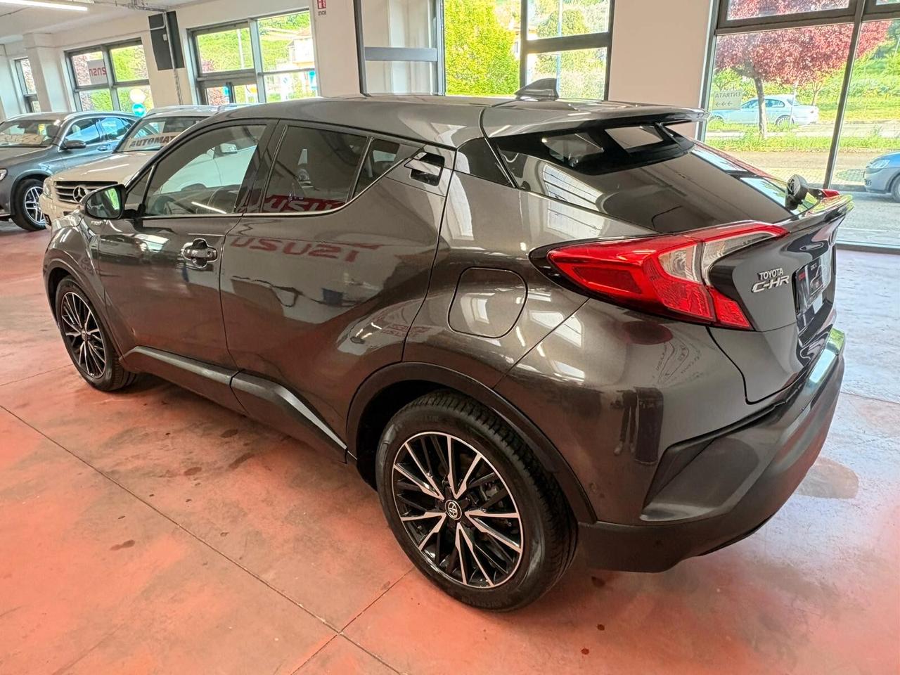 TOYOTA C-HR HYBRID benz. Elettrica 1.8 CV 98 Km 67 632 garanzia 12 mesi