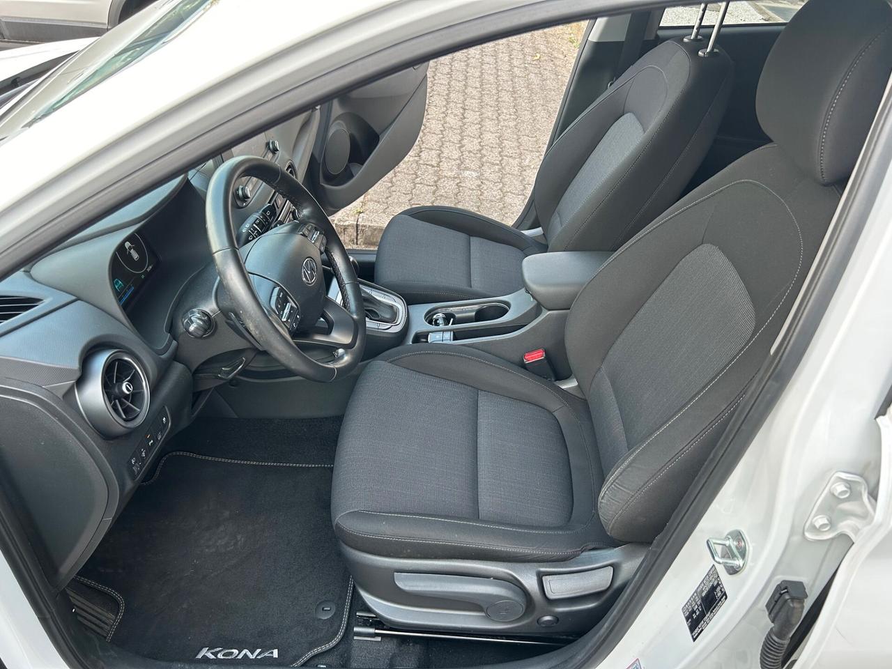 Hyundai KONA 1.6 gdi hev 141cv GRANDINATA