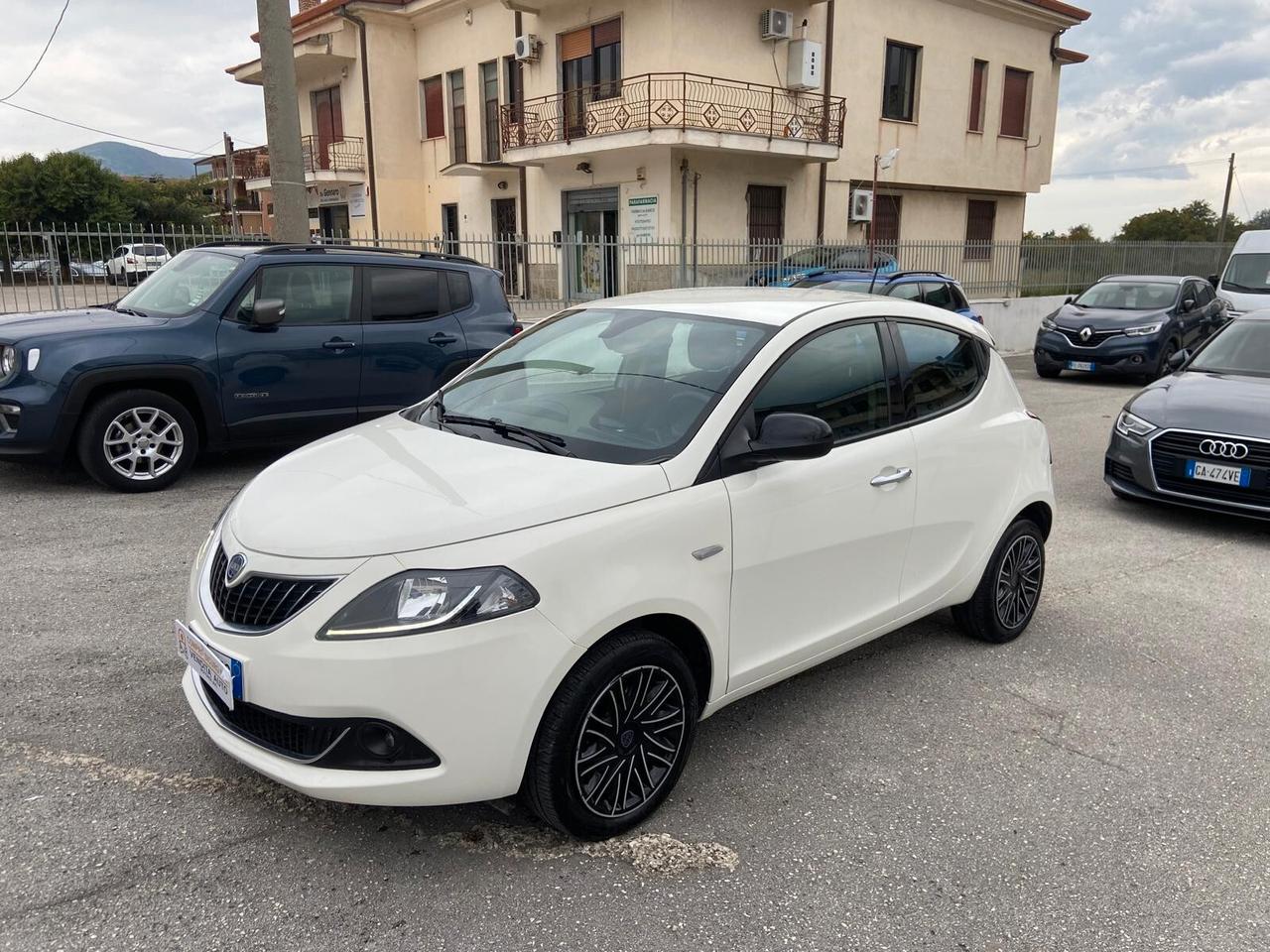 Lancia Ypsilon 1.2 69 CV 5 porte GPL Gold 2023