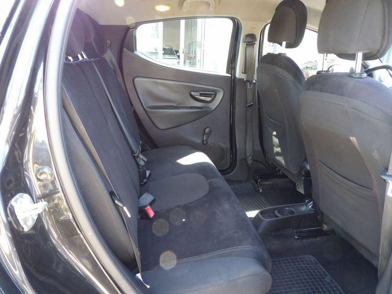 Lancia Ypsilon 1.2 69 cv Silver
