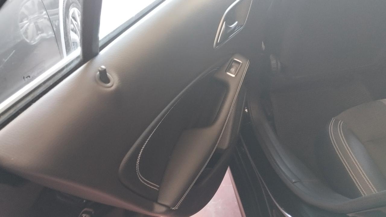 Mercedes-benz A 180 d Automatic Premium