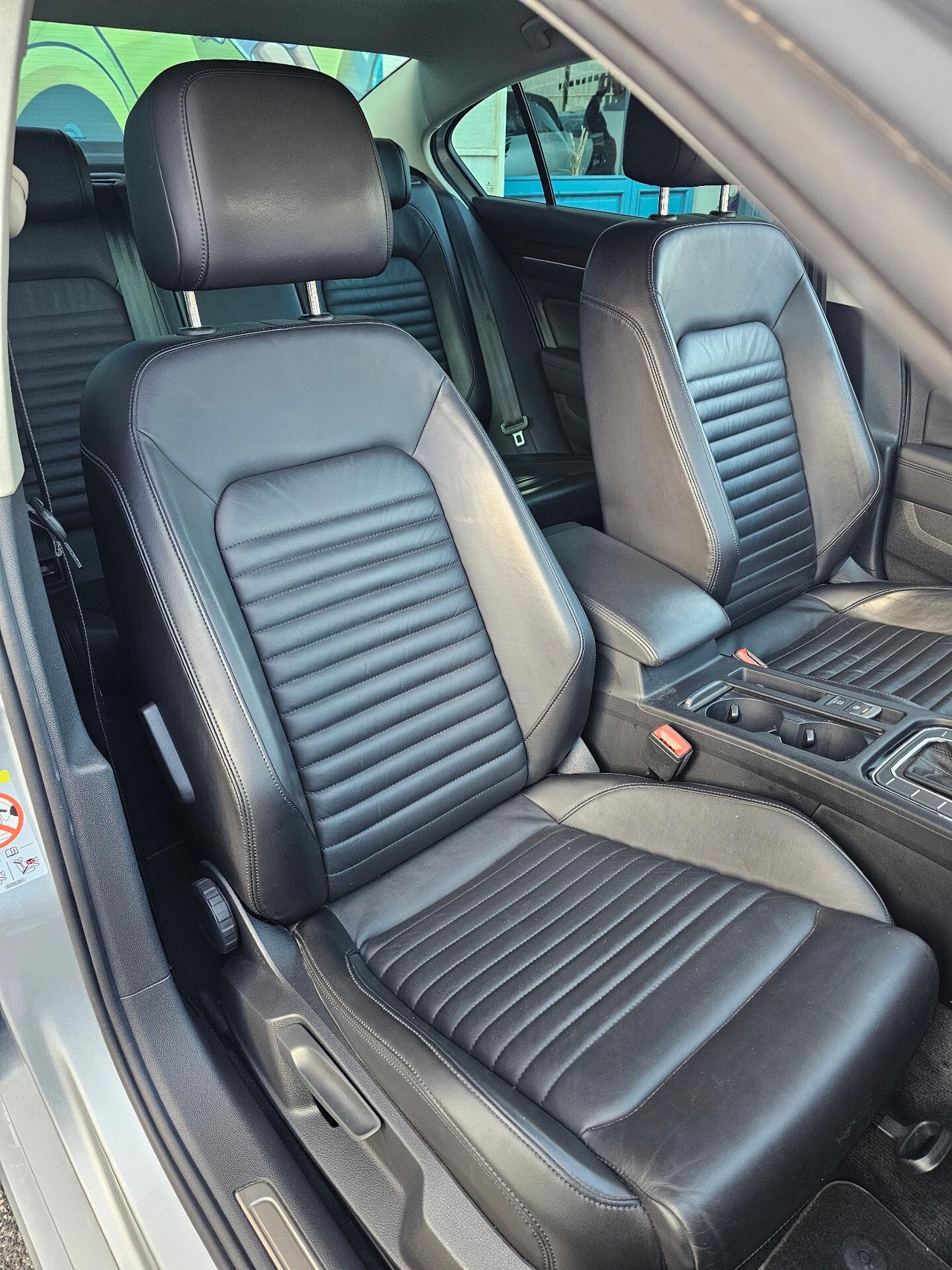 Volkswagen Passat 2.0 BiTDI 4MOTION DSG R-LINE UNIPRO' TAGL UFF FULL