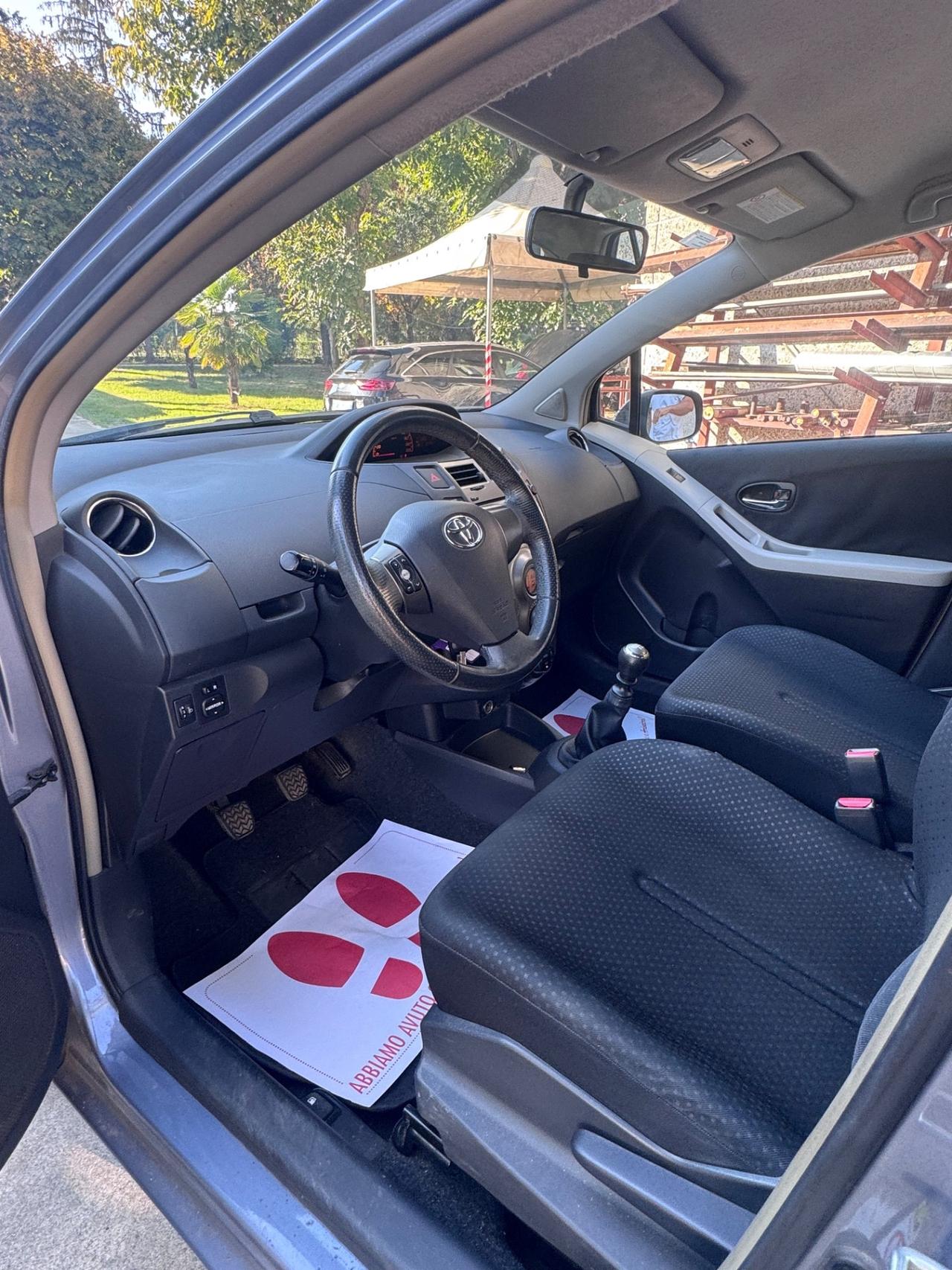 Toyota Yaris 1.3 5 porte Sol