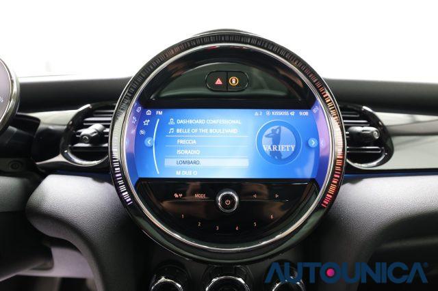 MINI Cooper 1.5 COOPER CAMDEN 5PORTE AUTOMATICA TETTO PANORAMA