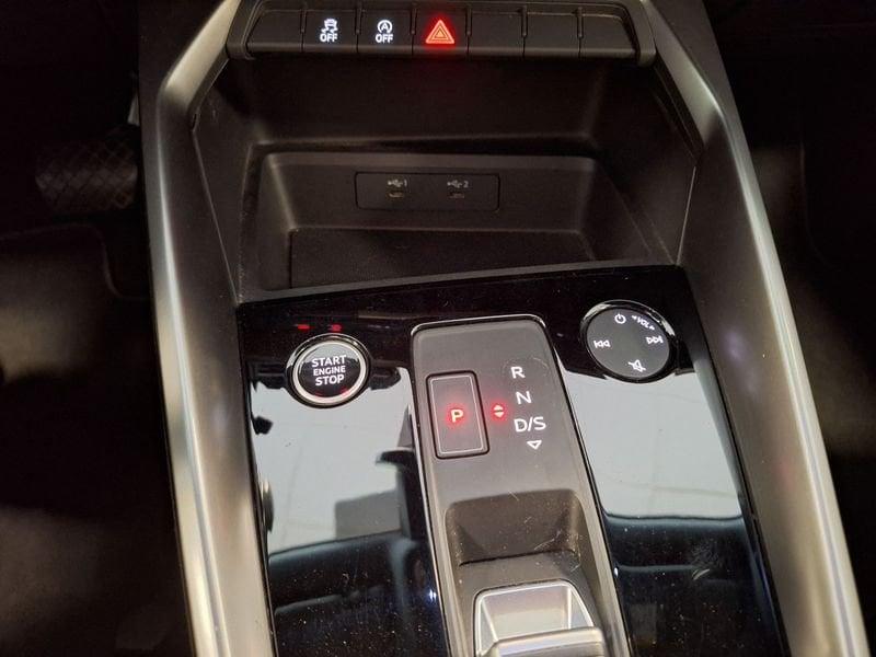 Audi A3 Sportback 30 g-tron S tronic Business Advanced