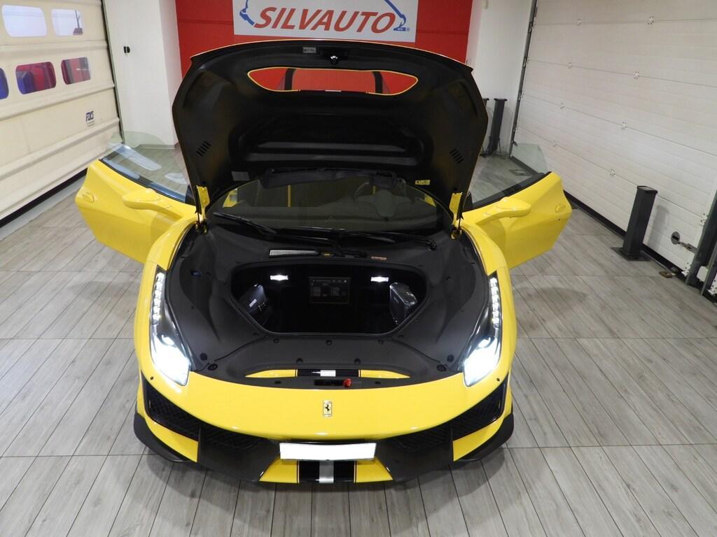 Ferrari 488 Coupe 3.9 Pista F1
