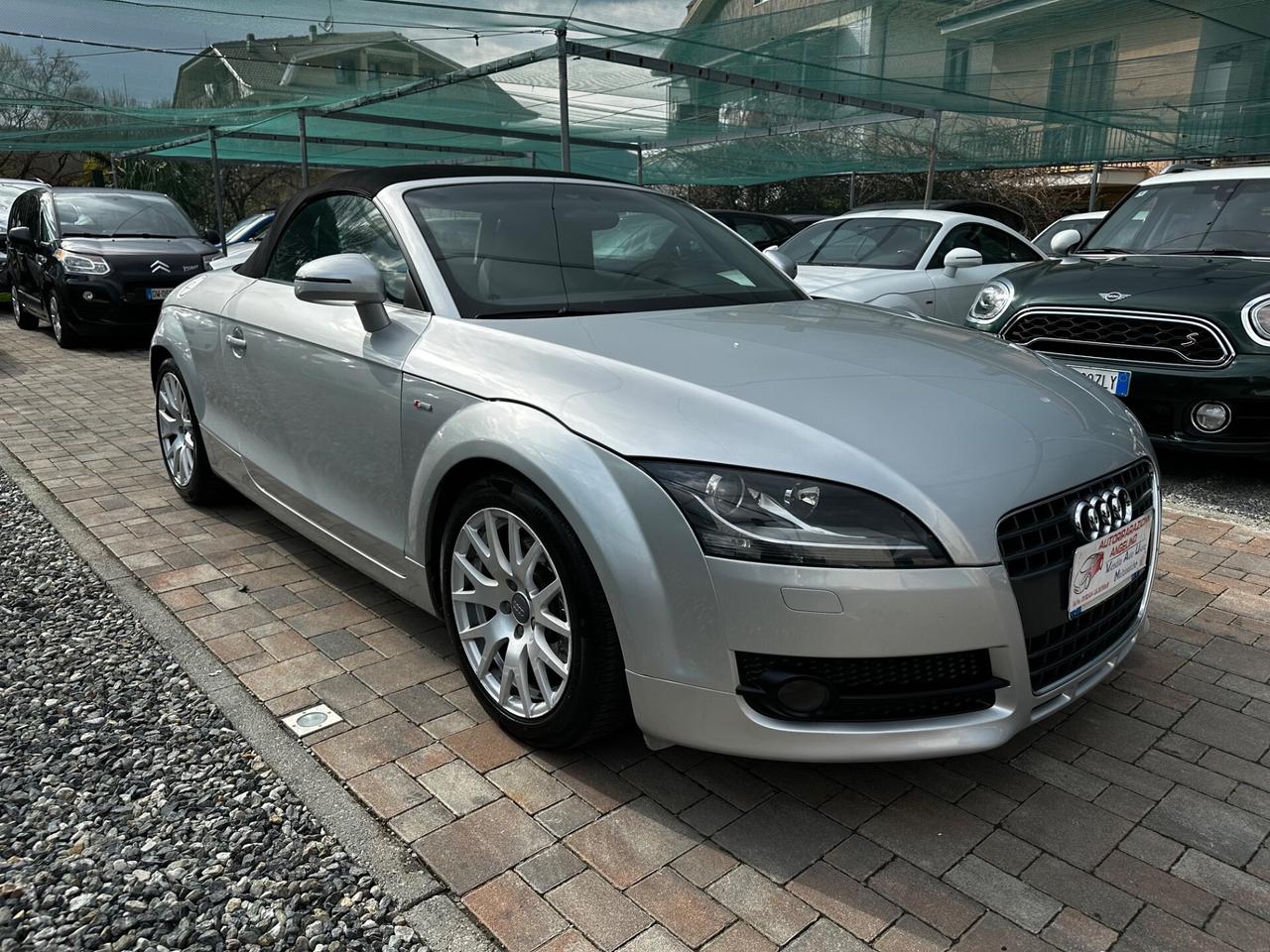 Audi TT Roadster 2.0 TFSI cabrio