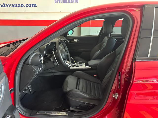 ALFA ROMEO Giulia 2.0 Turbo 280 CV AT8 AWD Q4 Veloce in arrivo