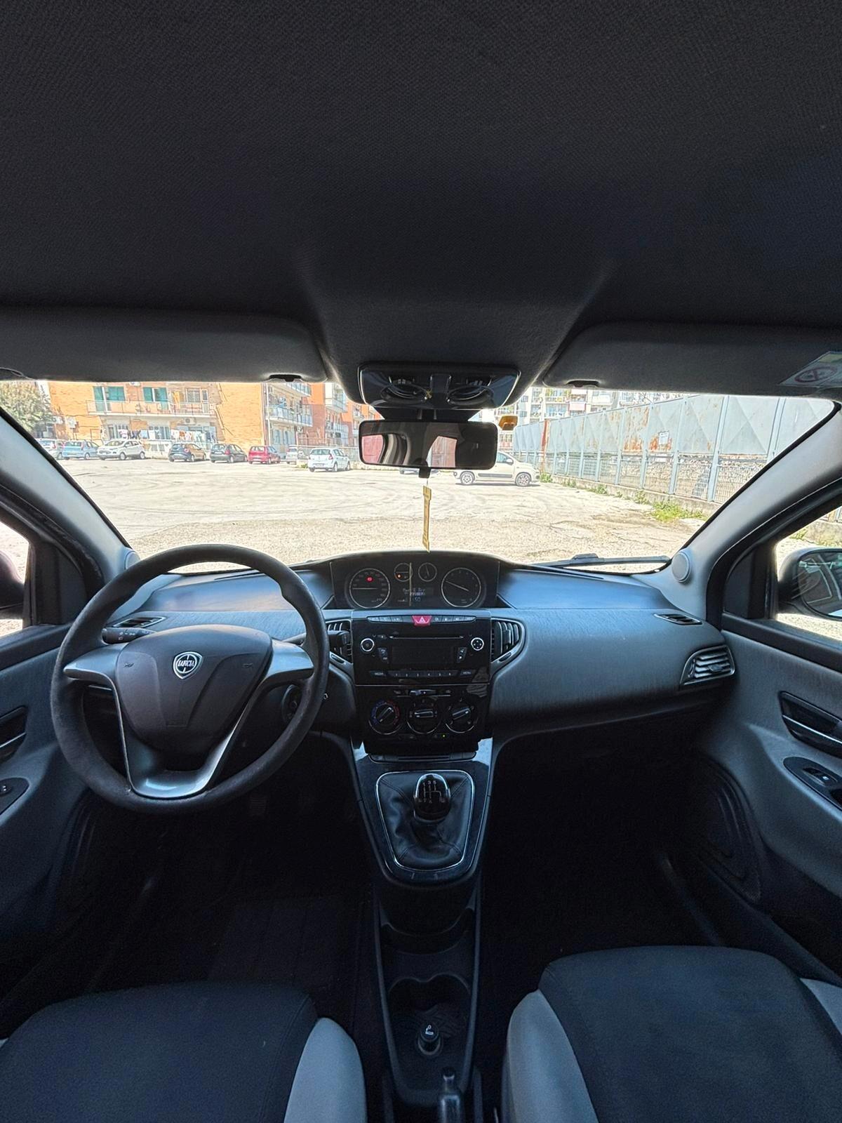 Lancia Ypsilon 0.9 TWINAIR 85 CV 5P METANO ECOCHIC ELLE