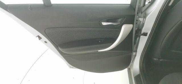 BMW 120 d 5p. Unique - CAMBIO AUTOMATICO