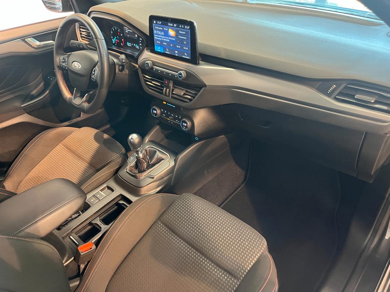 Ford Focus 1.0 EcoBoost Hybrid 125 CV 5p. ST-Line