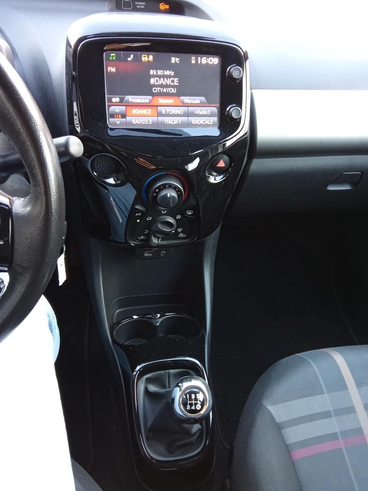 Peugeot 108 VTi 68 5 porte Allure