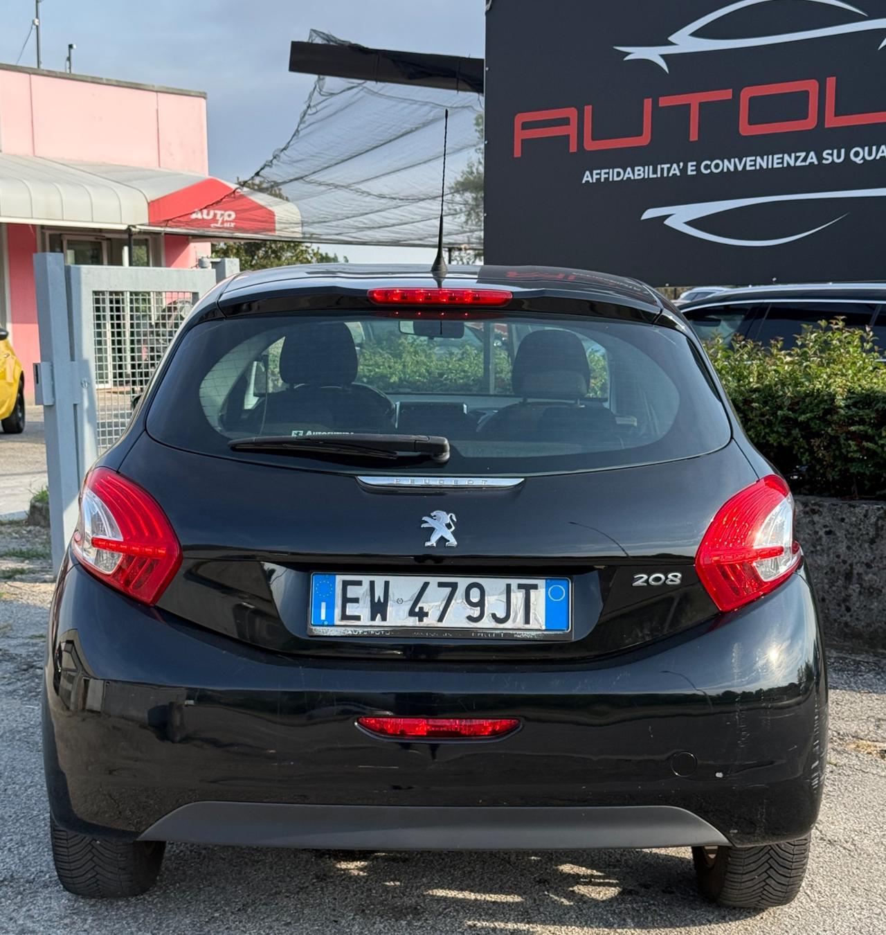 Peugeot 208 1.4 HDi 68 CV 5 porte Allure 2014