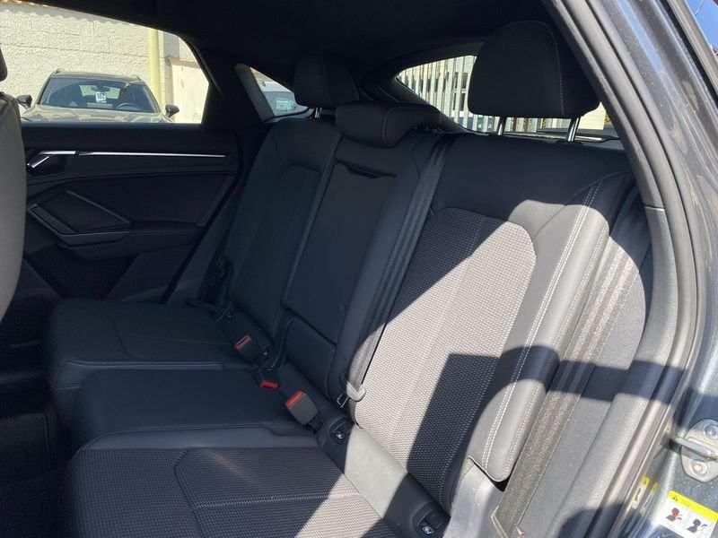Audi Q3 SPB S Line interno ed esterno 2.0 TDI 150CV S-Tronic quattro 35