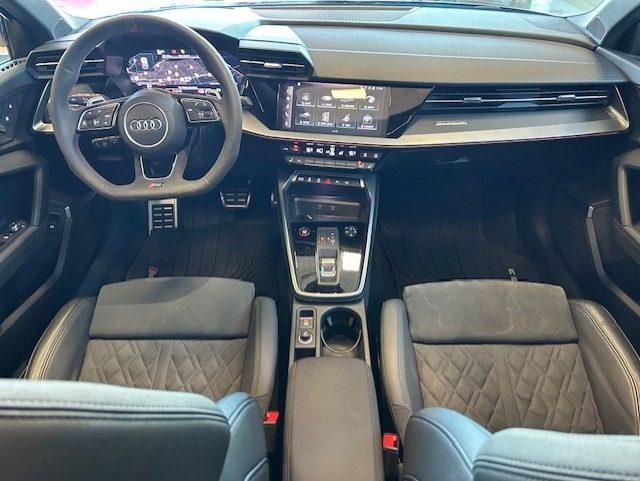 AUDI RS3 3 SPB TFSI quattro S tronic