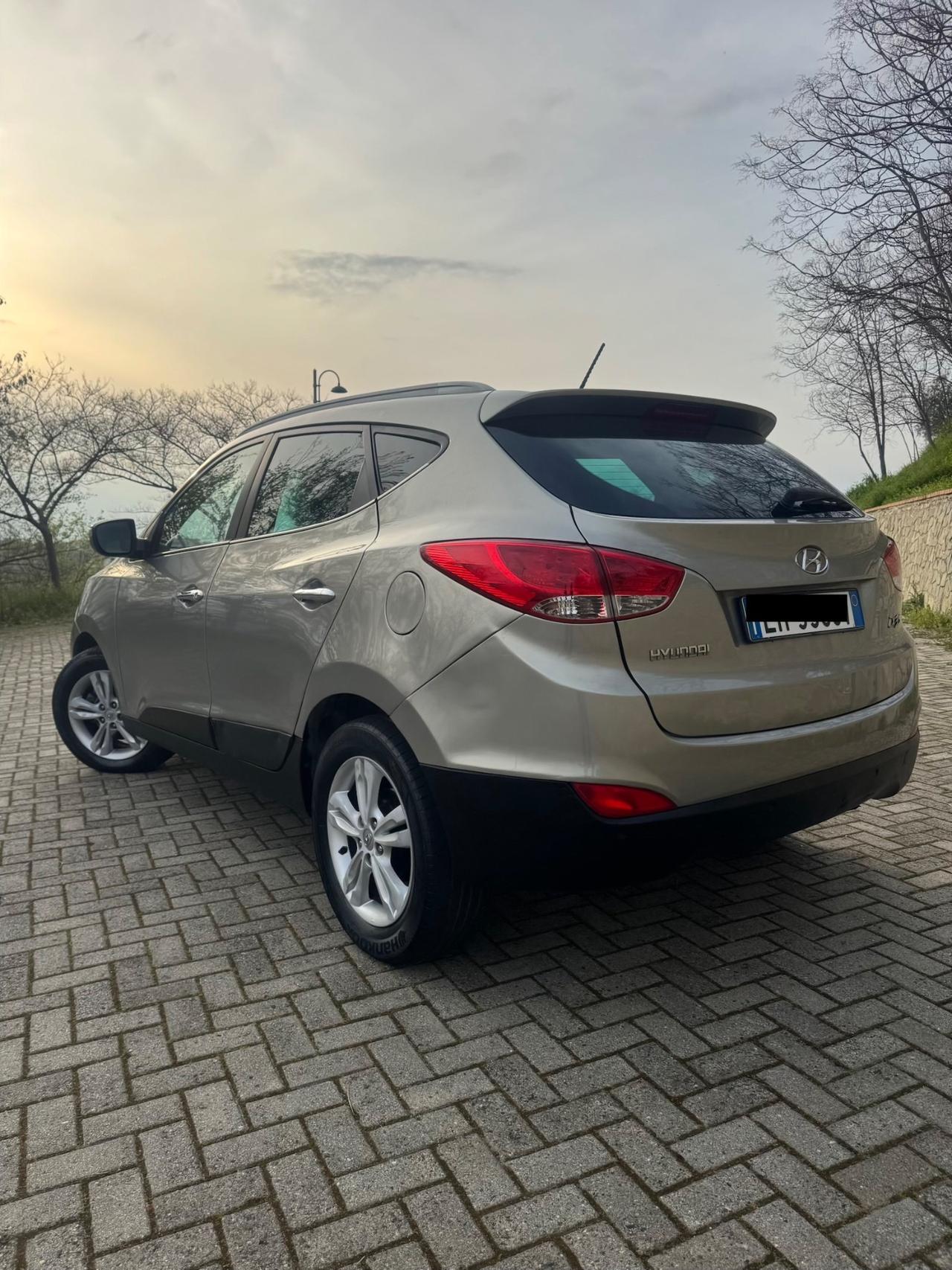 Hyundai iX35 1.7 CRDi 2WD 2011