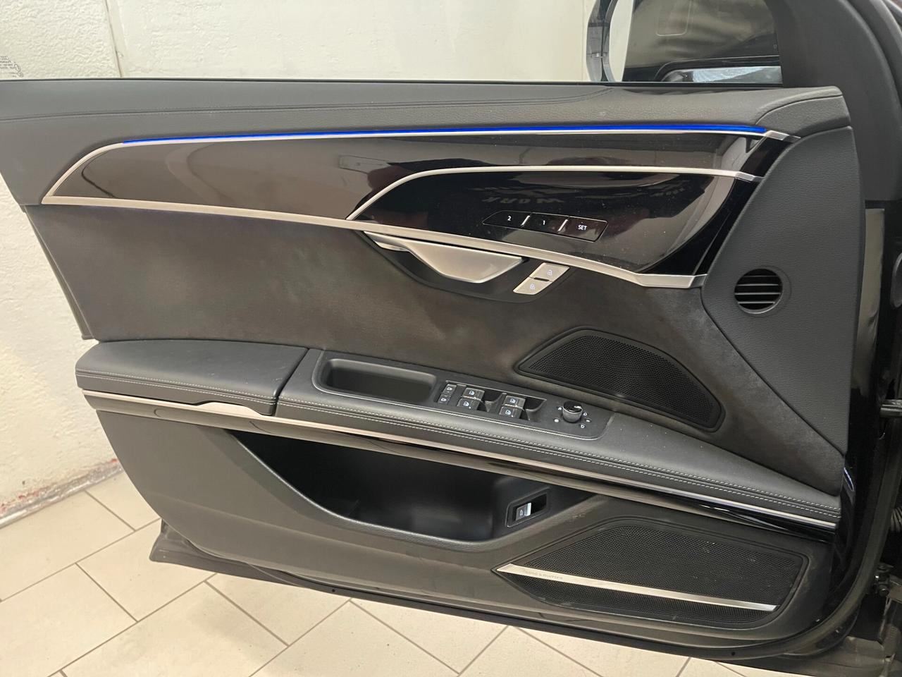 Audi A8 50 TDI quattro 286cv tiptronic-LEGGI SOTTO